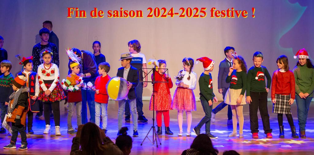 Le groupe pour la remise des sacs