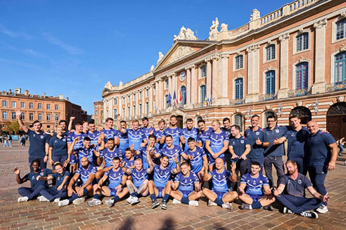 Toulouse-Olympique devant le Capitole